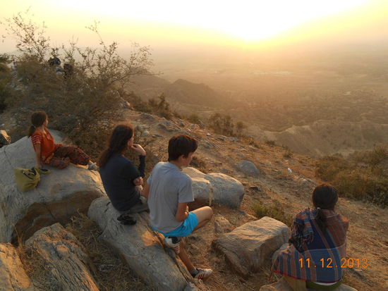 Sonnenuntergang auf dem zweiten, grösseren Hügel