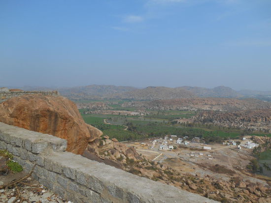 Blick auf die Umgebung von Hampi
