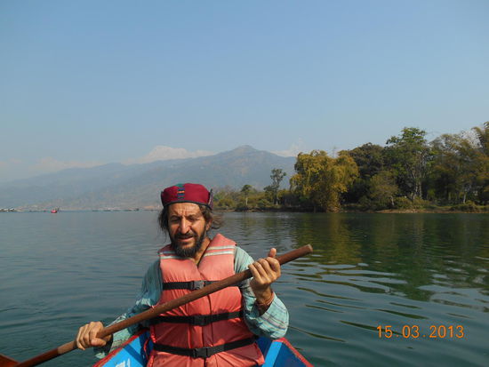 Jeder musste einmal paddeln, ...