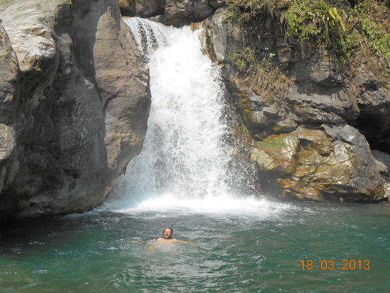 Erster Halt: Wasserfall