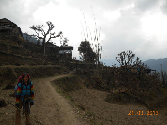 Die Wolken ziehen sich langsam zusammen.