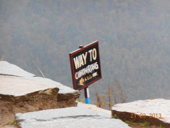 Letztes Stück vor Chhomrong - einmal ganz nach unten und wieder hoch