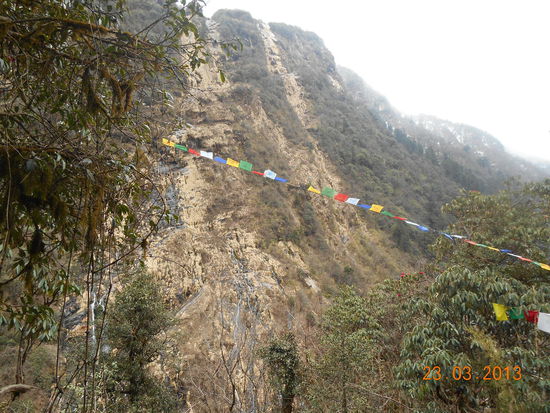 ... und grösseren Wasserfällen