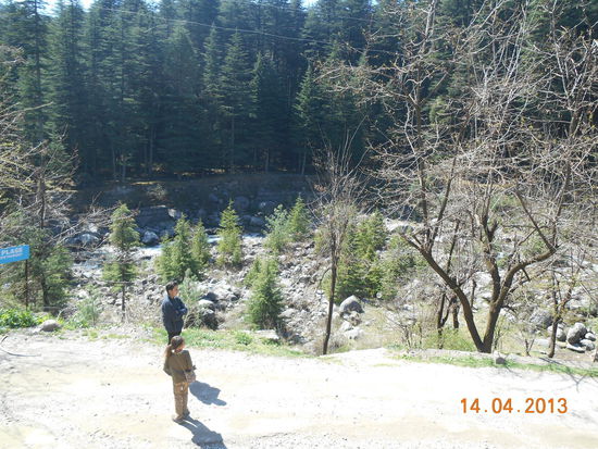 Der Fluss vorm Gasthaus