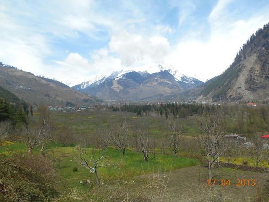 Auch hier sieht man Eisberge in der Ferne.