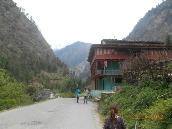 Immer die Strasse entlang