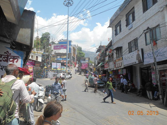 Hauptstrasse von Lower Dharamshala ...