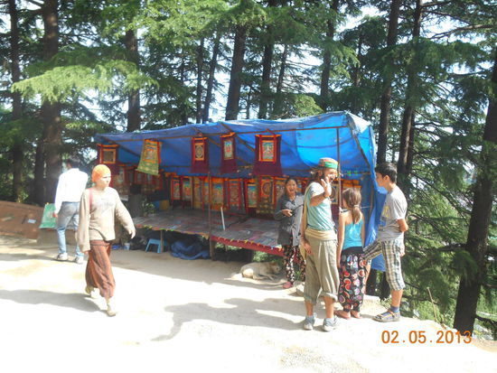 Strasse nach Bhagsunath - Hier geht es zum Wasserfall.