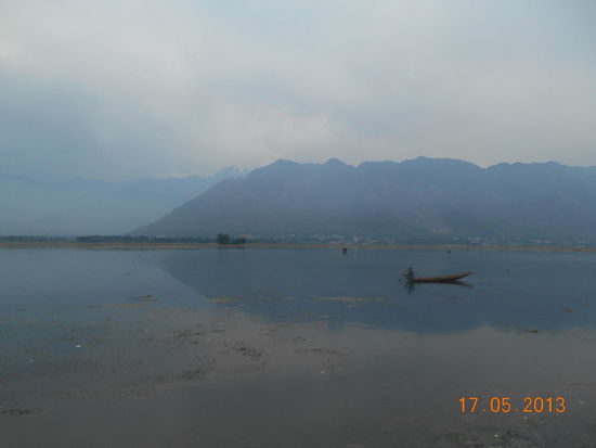 Blick vom Garten der Moschee auf den Dalsee