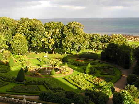 Gartenanlage vom Dunrobin Castle