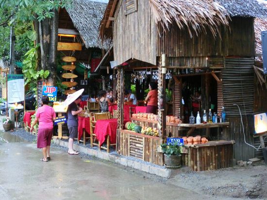 What a wonderful rainy trip in the "village".....