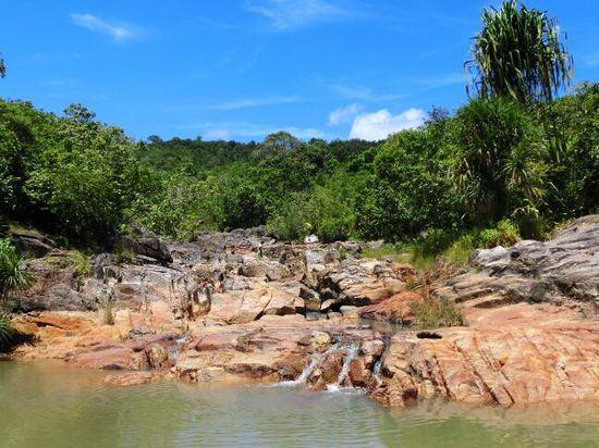 Than Sadet Waterfall