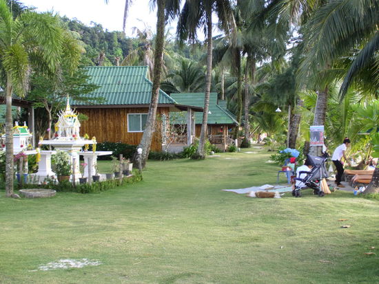Hübsche Bungalowanlage am Strand