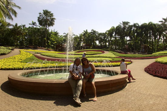 Zwei Grazien im Park