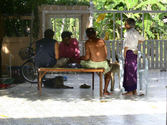 Die Thais beim Frühstück