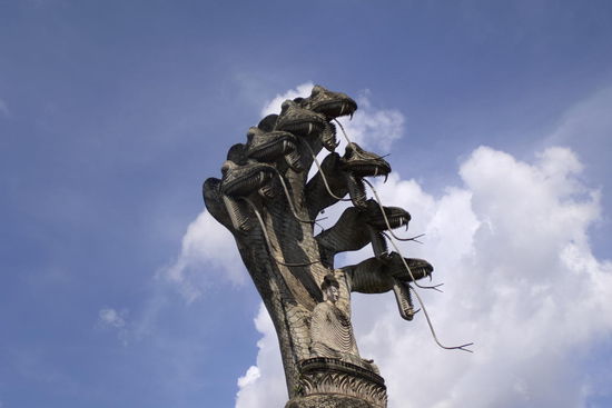 Die siebenköpfige Schlange