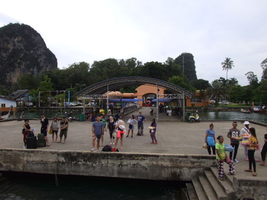 Hat Yao Pier