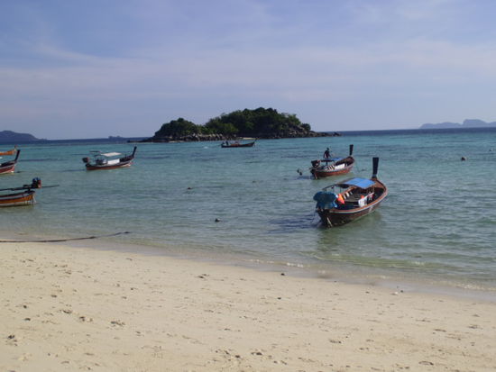 Blick von unserer Frühstücksterrasse auf Koh Kra