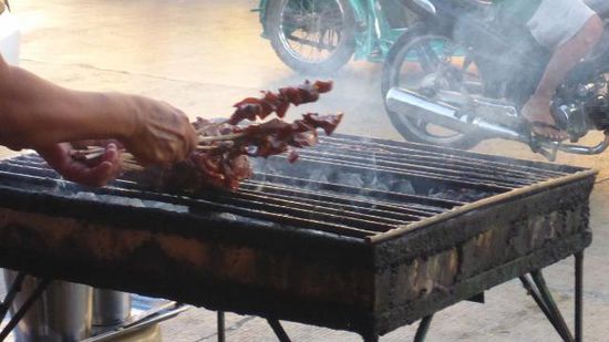 So, Appetit bekommen, die hat gerade noch eine ganze Lage fertiggemacht, wer Hunger hat, kann gerne vorbeikommen