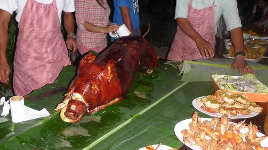 Lechon (Spanferkel) durfte auf keinen Fall fehlen.