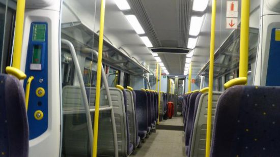 Und das ist der Airport Link Express Zug (ich schwöre, das Foto entstand ca. 1-2 Minauten vor Abfahrt!!)