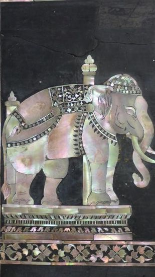 Das ist eines der vielen Motive unter Buddhas Fußsohlen