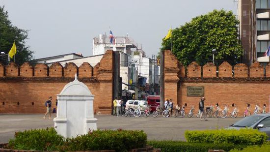 Das Tha Phae Gate, das Haupttor zur Altstadt.