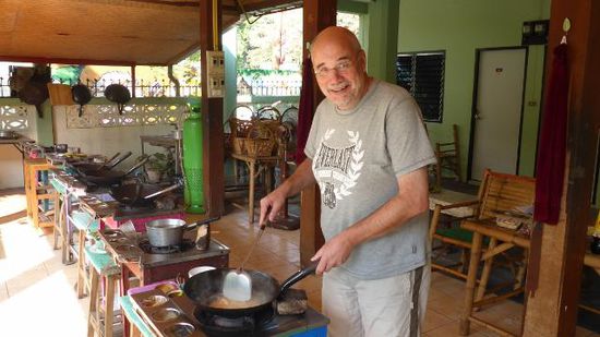 Danach kommen die Chiang Mai Noodles an die Reihe...