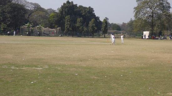 Beim Police-Club wird trainiert (Kricket, wenn mir mal einer das Spiel vernünftig erklären kann, würde ich vieleicht länger zuschauen...)