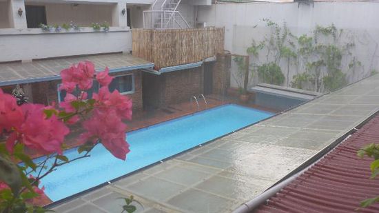 Es schüttet zum Abschied aus Manila, sieht aber trotzdem gut aus, oder??