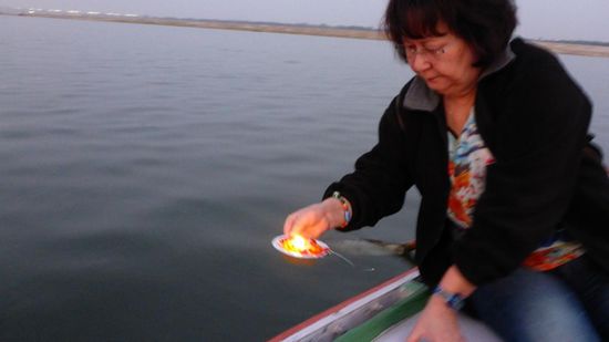 ...und setzen sie ins Wasser..