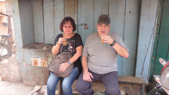 Anschliessend vor der Tür einen Tee