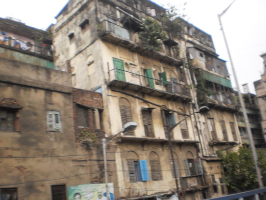 Vorbei an manchen Bruchbuden...
Der Rest der Bilder folgt...