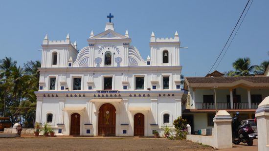 .. eine sehr schöne Kirche, die dank Mantahns Vermittlung für uns aufgeschlossen wird....