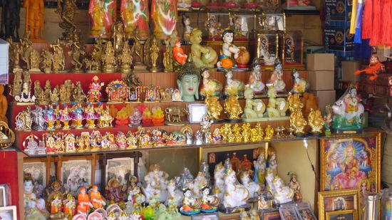 ... und natürlich kann man überall "Nippes" kaufen