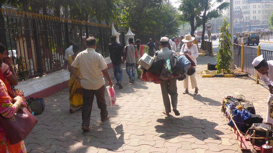 Und hier ist das "Verteilzentrum". Erst mal alles abladen, gut durch mischen und dann weiter....