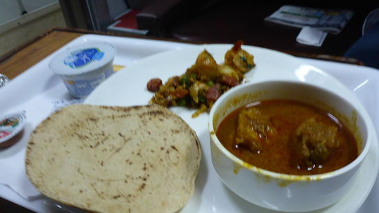 ....  und zwei Stunden später Abendessen, dann war Nachtruhe.....