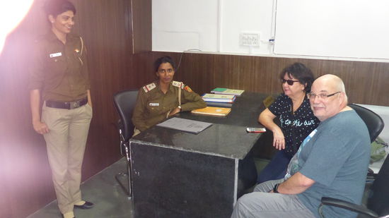 Und unser erster Termin bei der Polizei.... um