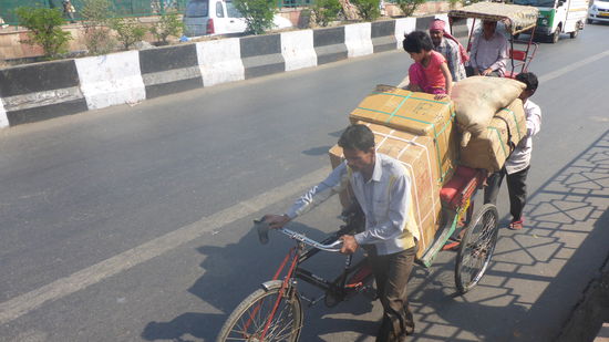 Auf dem Weg zur Metro....
