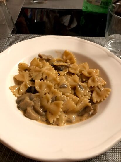 Nach einem langen ersten Tag eine leckere Mahlzeit..