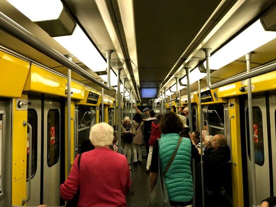 Die Busgruppe in der U-Bahn.