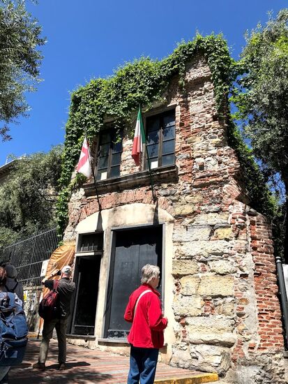 An dieser Stelle stand das Geburtshaus von Christofer Columbus.