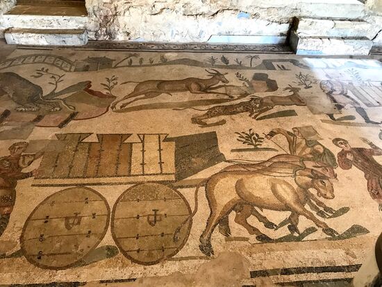 Alles Mosaiksteinchen! 120.000.000 Stück in der ganzen Anlage.