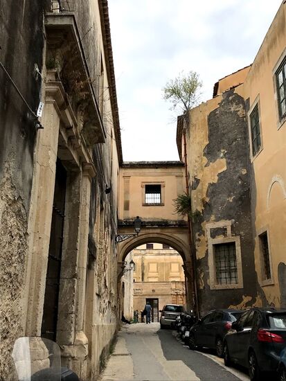 Und wenn man etwas abseits der Touristenpfade durch die Stadt schleicht...