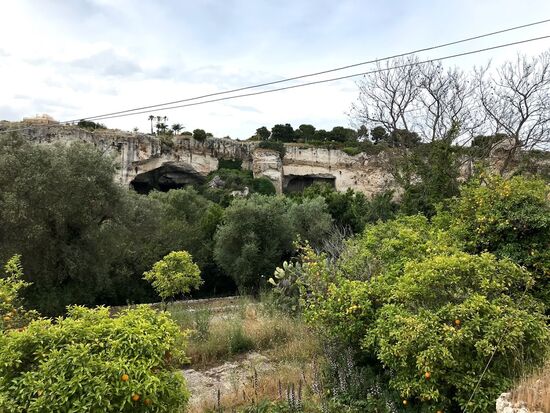 Der Steinbruch am Archäologischen Park Neapolis.