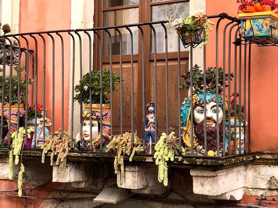 Schöner Balkonschmuck.