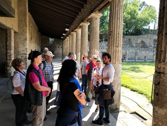 Die ersten Erläuterungen zur Geschichte Pompejis.