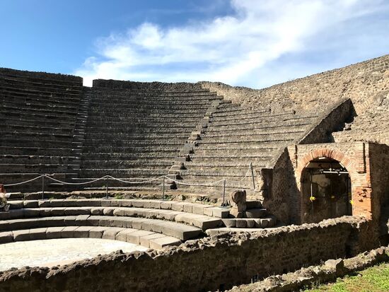 Teatro Picolo, im Original erhalten (zum größten Teil, natürlich ist alles, was aus Holz war, beim Vulkanausbruck der Hitze zum Opfer gefallen)