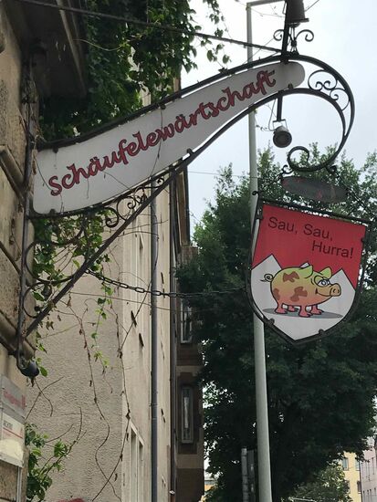 Hier gibt es Mittagessen, unbedingt mal hin, wenn ihr hier seid.