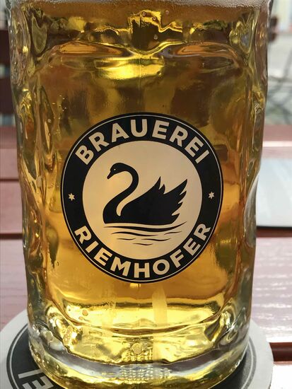 Wie es sich für einen Brauereigasthof gehört, gibt es auch hier Bier